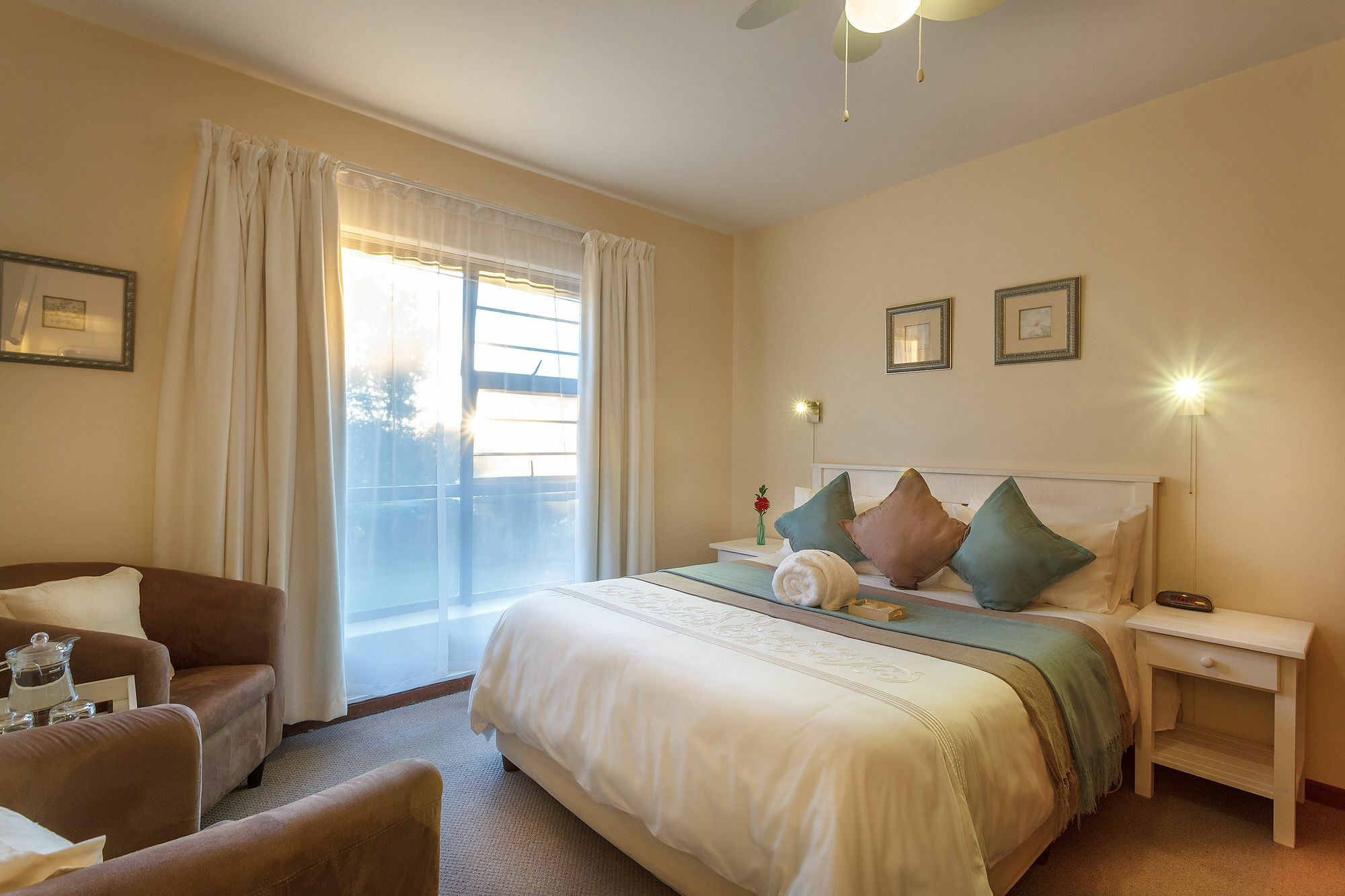 Jenny'S Guest House Grahamstown Εξωτερικό φωτογραφία
