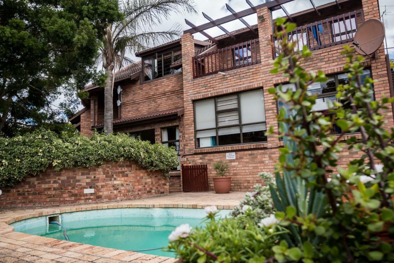 Jenny'S Guest House Grahamstown Εξωτερικό φωτογραφία